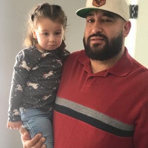 Meet your Posher, Emmanuel